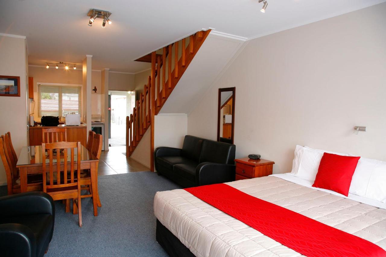 Pukekohe Touchwood Motor Lodge المظهر الخارجي الصورة