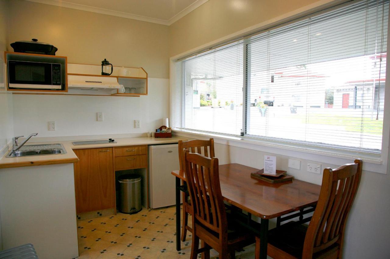 Pukekohe Touchwood Motor Lodge المظهر الخارجي الصورة