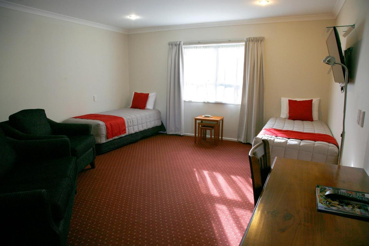Pukekohe Touchwood Motor Lodge المظهر الخارجي الصورة